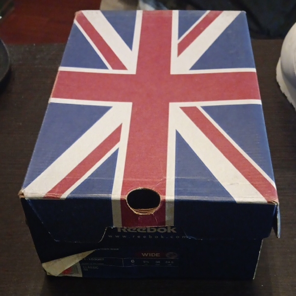 Reebok Classic Rare From 90s/2000s Mens 6 Womens 7.5 NWT & BOX - Picture 10 of 10